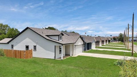 A home in Corsicana