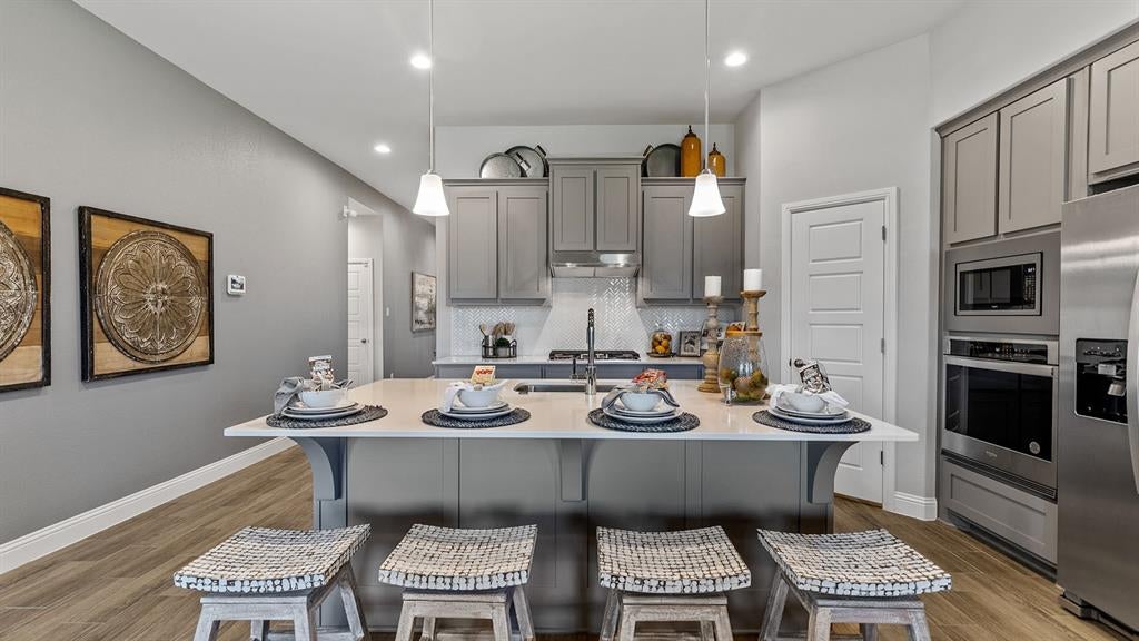 2801 FLYCATCHER Drive