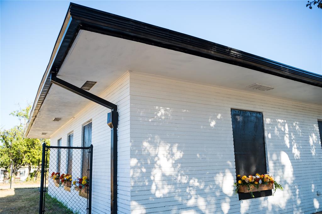 Archer W A Add - Commercial Sale