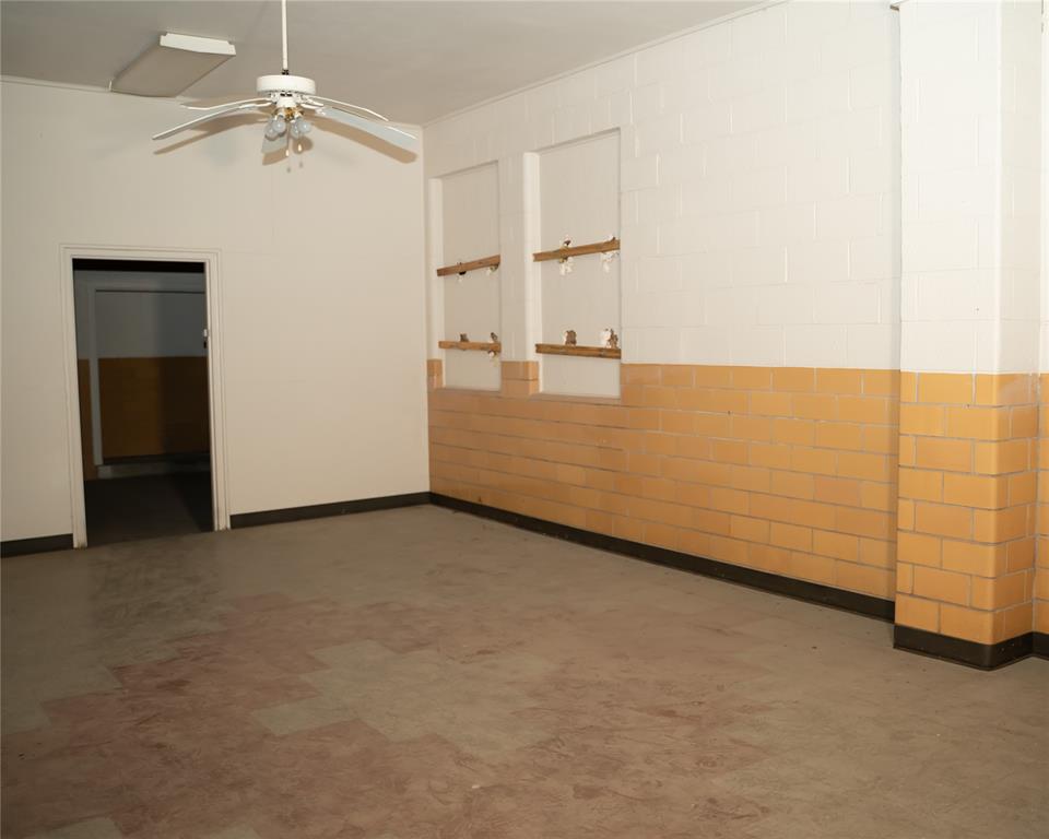 Archer W A Add - Commercial Sale