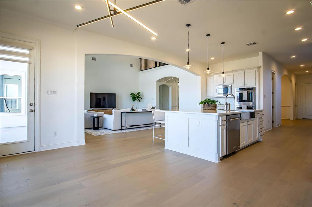 TOWN LAKE PHASE FOUR BLK A LOT 24 - Residential