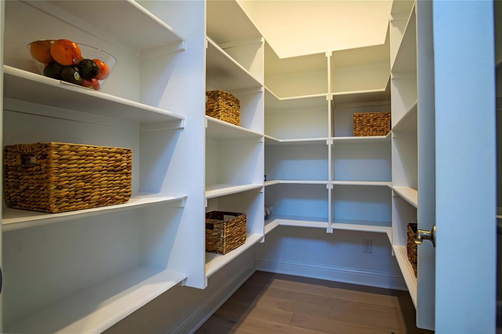 TOWN LAKE PHASE FOUR BLK A LOT 24 - Residential