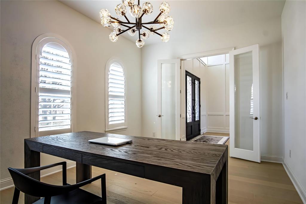 TOWN LAKE PHASE FOUR BLK A LOT 24 - Residential