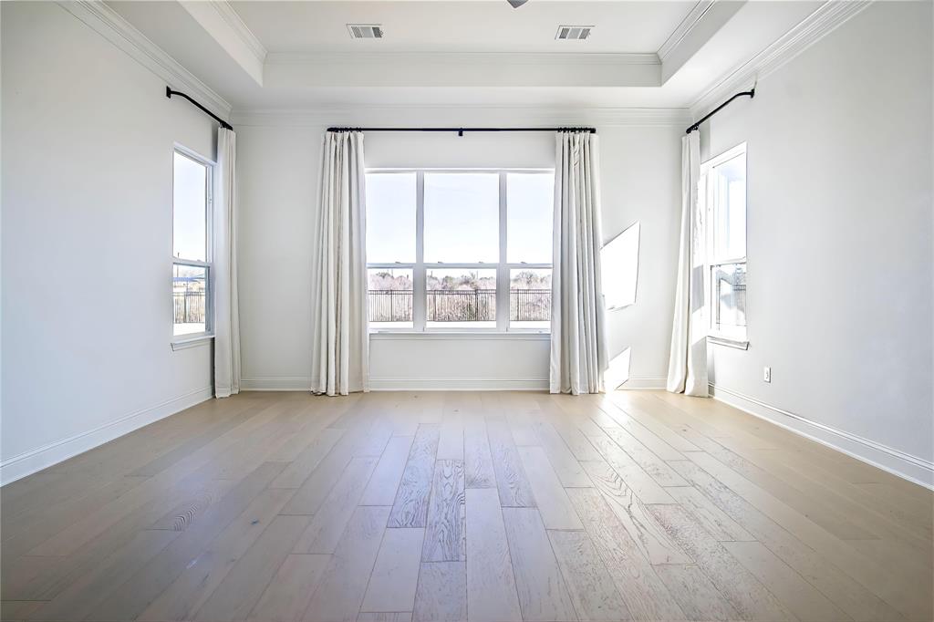 TOWN LAKE PHASE FOUR BLK A LOT 24 - Residential