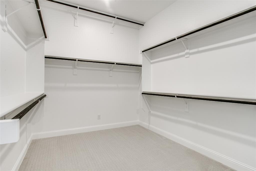 TOWN LAKE PHASE FOUR BLK A LOT 24 - Residential