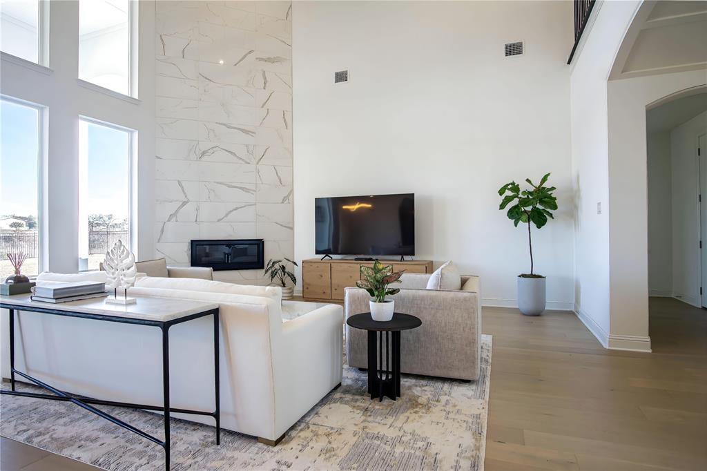 TOWN LAKE PHASE FOUR BLK A LOT 24 - Residential