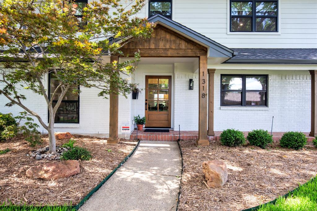 1318 Seminole Drive