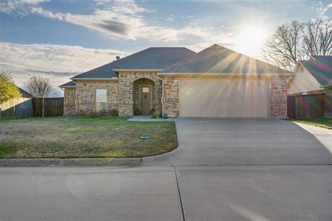 Photo of 1202 Rock Creek Drive, Sulphur Springs, TX 75482 (MLS # 21245229)