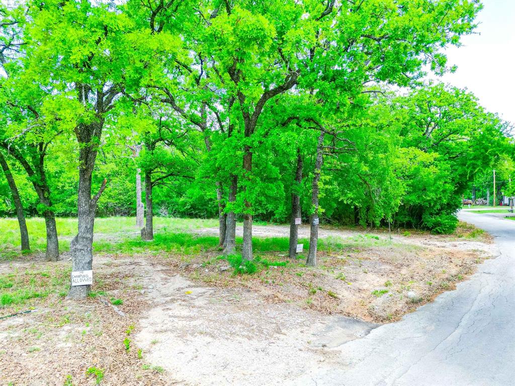 1494 Lynock Lane