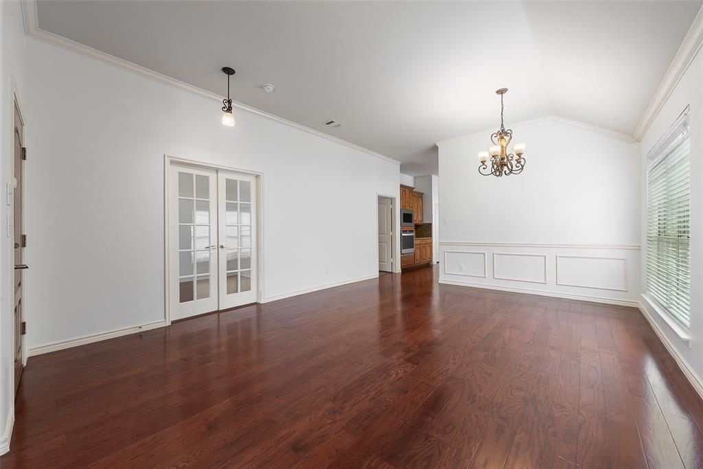 8300 Silverado Trail