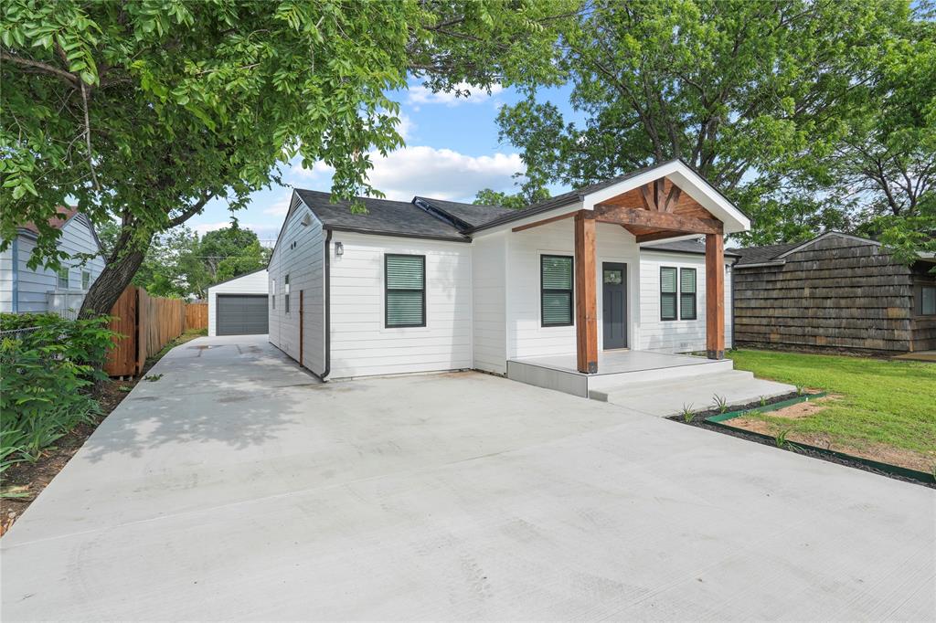 1608 Carolyn Street