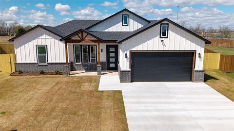 592 Highview Court Godley TX 76044