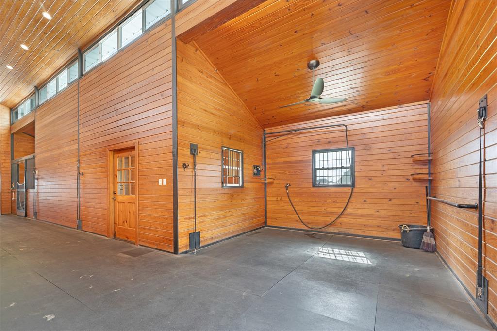 Bluebonnet Ridge - Farm