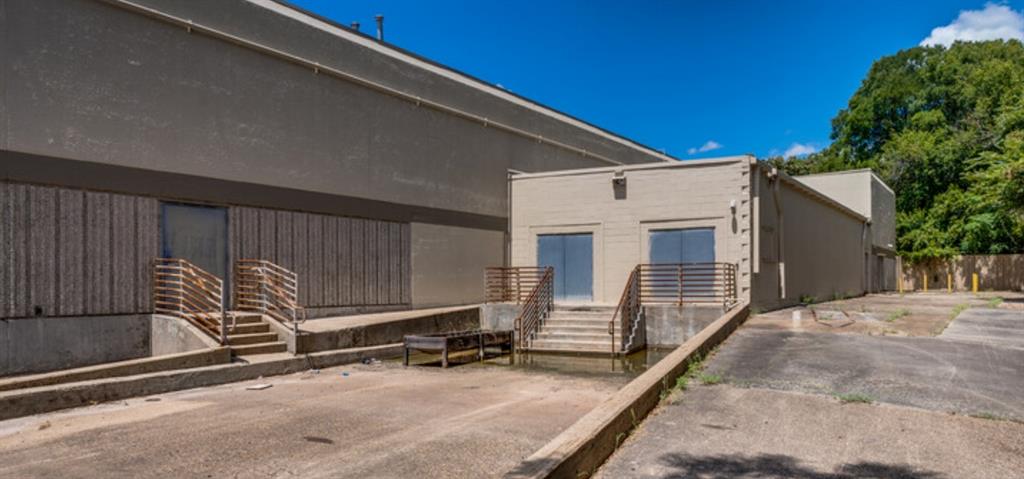 Five Mile - Commercial Lease