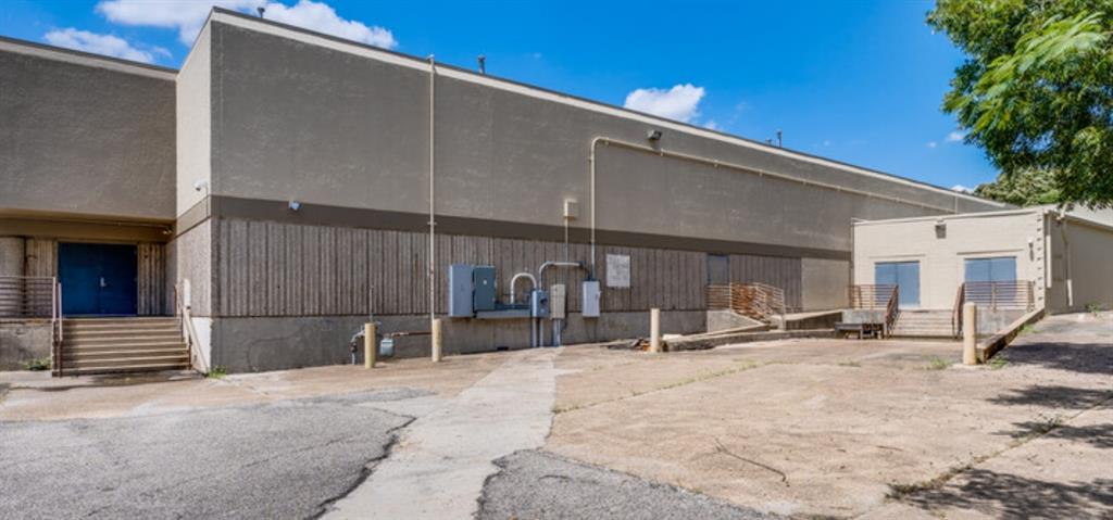 Five Mile - Commercial Lease