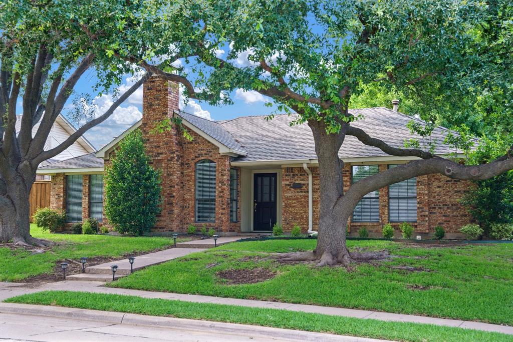 2035 Robin Hill Lane