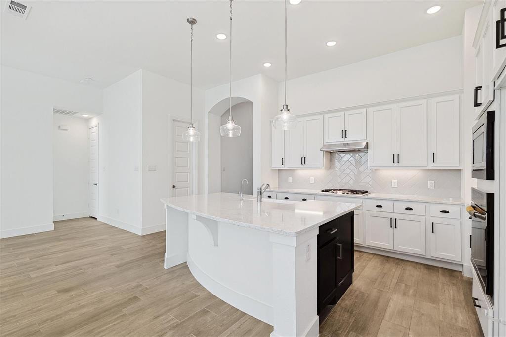 Lilyana Ph 2a-1 - Residential Lease