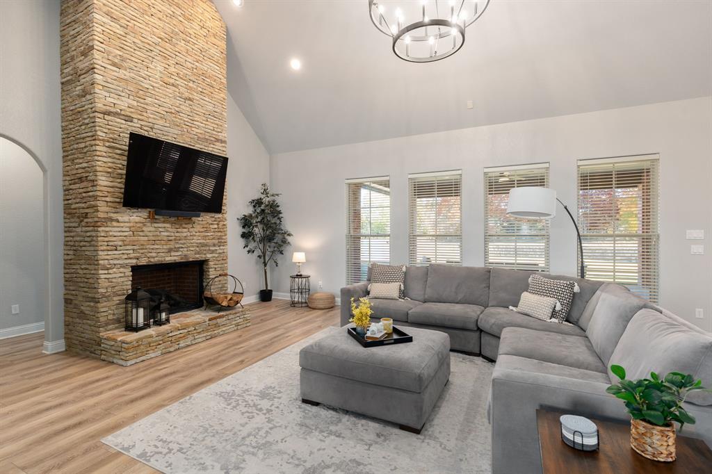 Oakcrest Hills Estates Ph - Residential