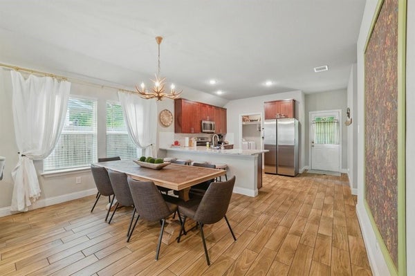 2409 ROSS AVE, FORT WORTH, TX 76164 - Image 996e6f105d70eca1802f338975f3dfdf/142222251