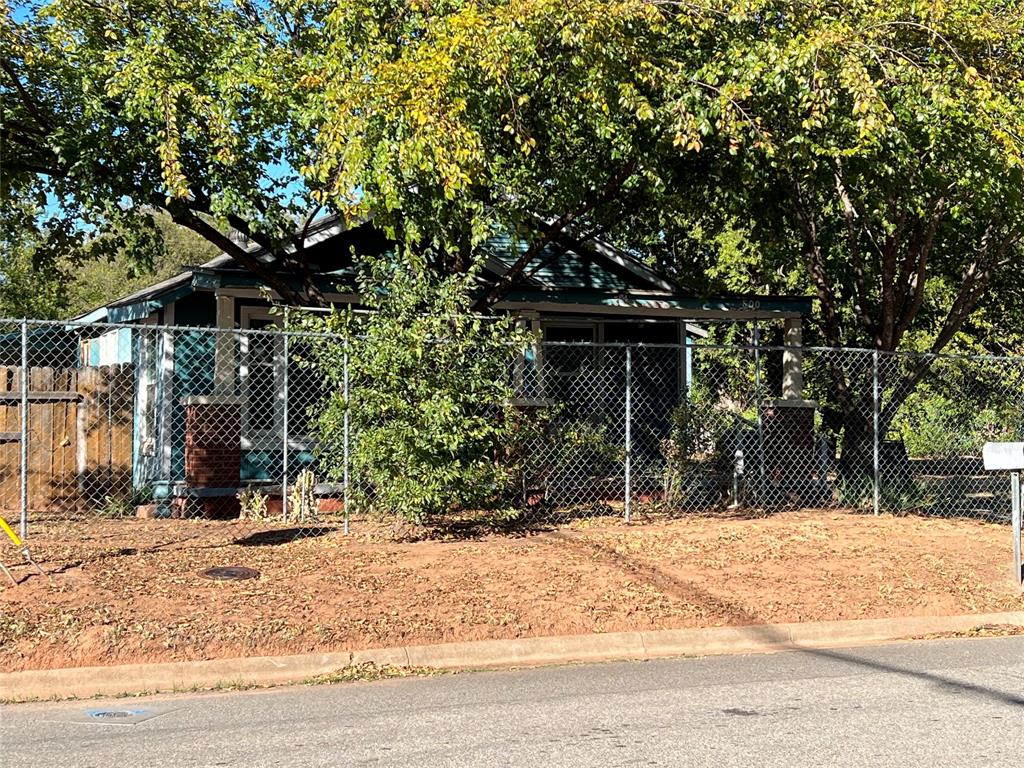 Black & Will 1 - Residential