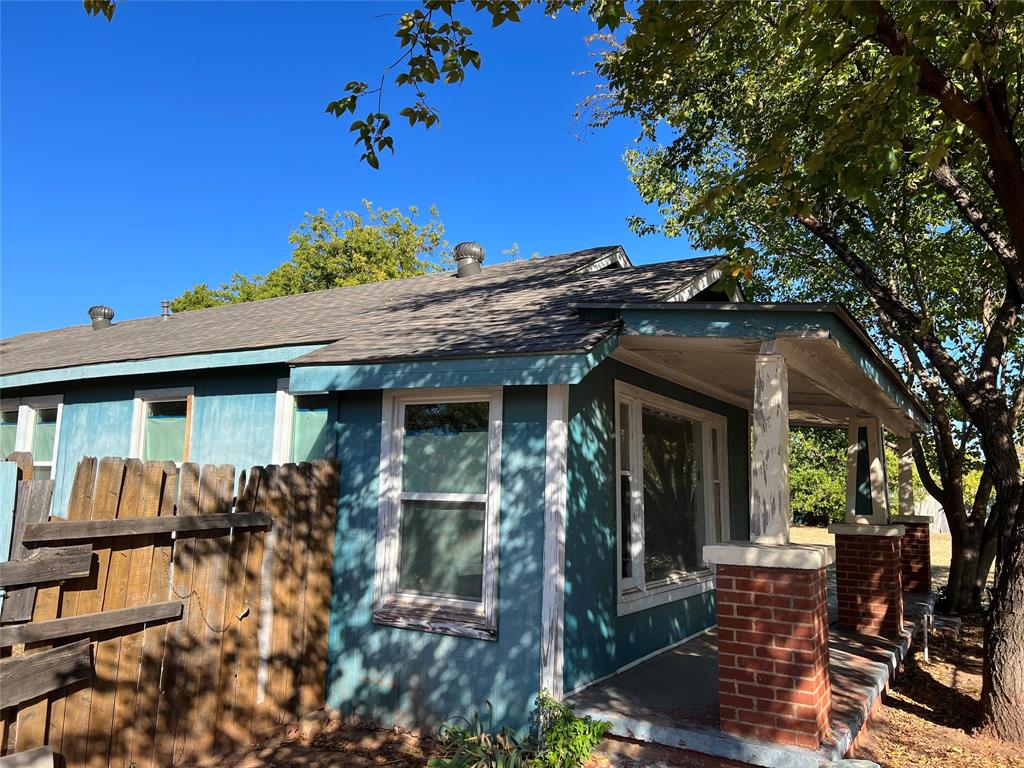 800 Roosevelt. Street