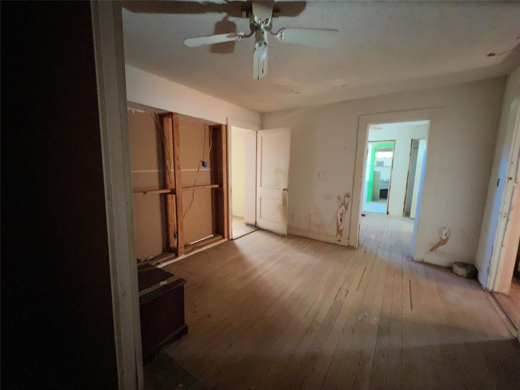 Black & Will 1 - Residential