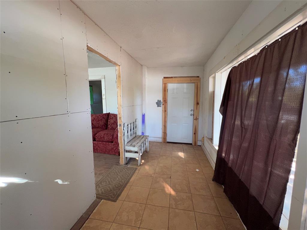 Black & Will 1 - Residential