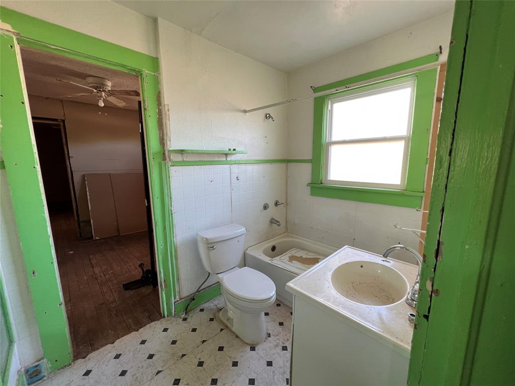 Black & Will 1 - Residential