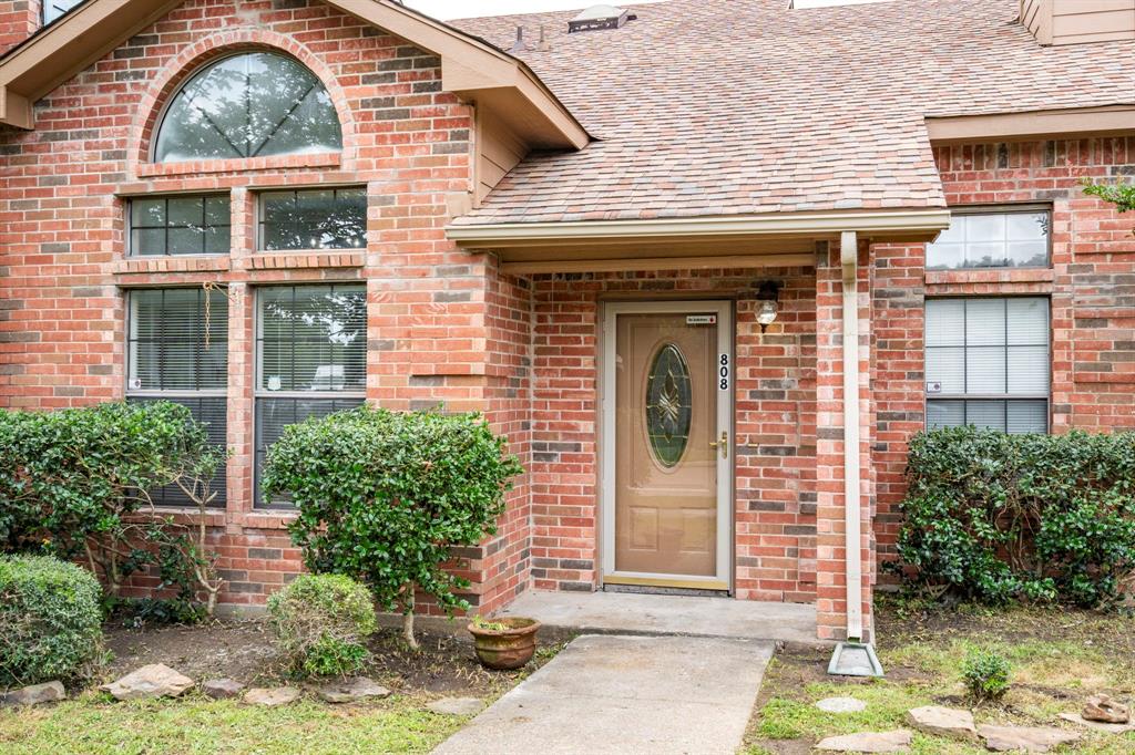 808 Brockden Drive