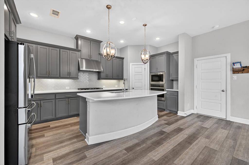 2028 Barbette Street