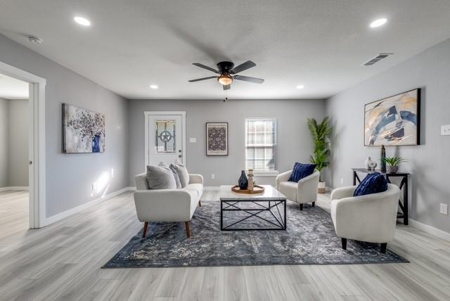 Urbandale Add 1st Instl - Residential