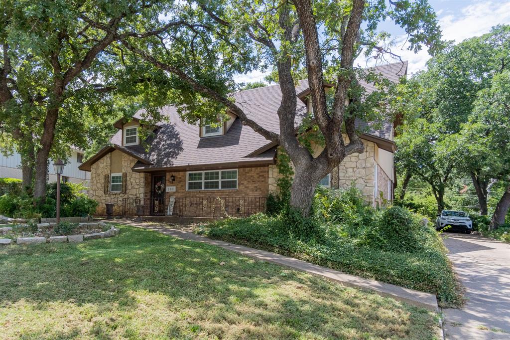 2801 Oak Cliff Lane