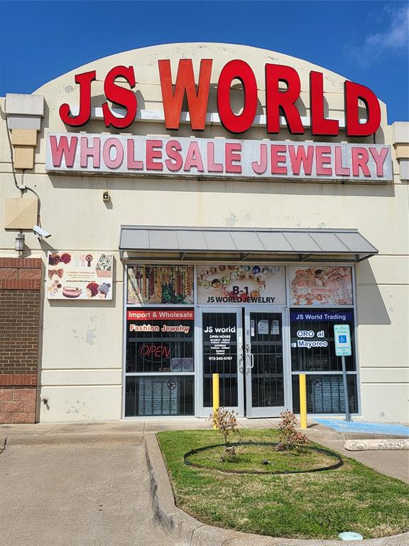 World Plaza Condo - Commercial Sale