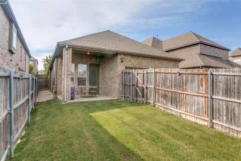 Tiny photo for 3639 Chesterfield Street, Irving, TX 75038 (MLS # 21394036)