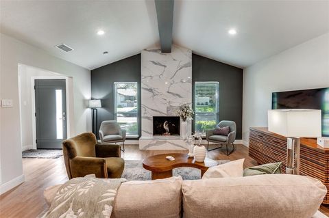 10537 Egret Lane Dallas TX 75230