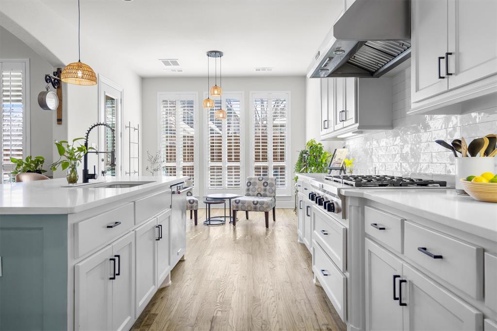 Lakeside Ph Three - Residential