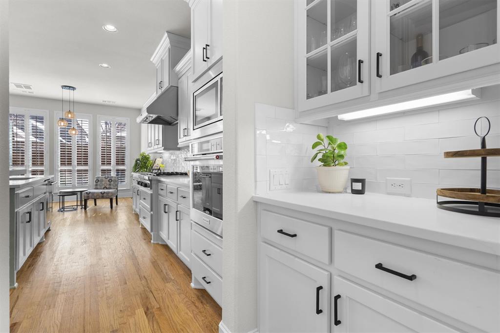 Lakeside Ph Three - Residential