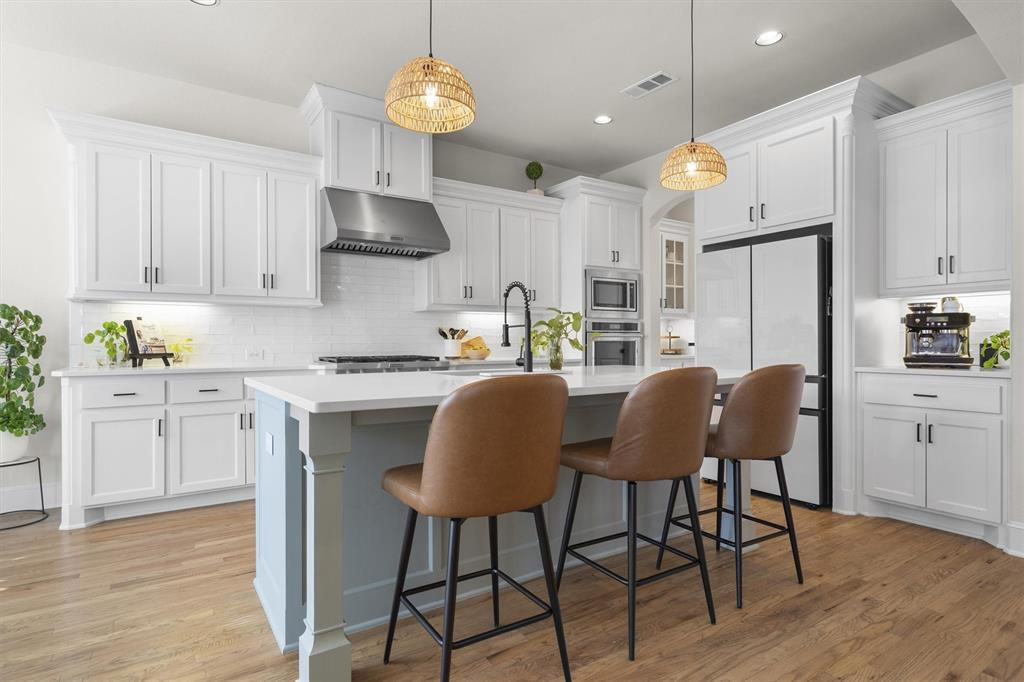 Lakeside Ph Three - Residential