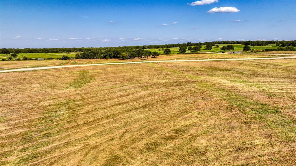 Lot 6 Three Quarter Loop