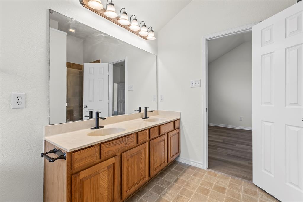 Sendera Ranch - Residential