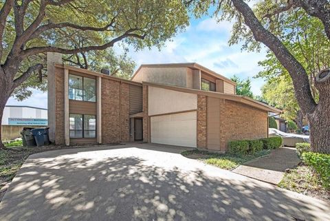 Photo of 1822 Highbrook Court, Garland, TX 75044 (MLS # 21236531)