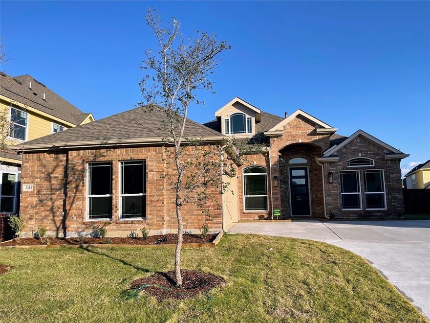 Stunning One-Story Almost Brand New Home in Celina Home nestled in the highly desirable Homestead At Ownsby Farms subdivision! 
Light & bright with a great floorplan & ample natural light from all windows. 
Open kitchen with oversized island, granite countertops, and flows into the dining area and living room.
There are 4 bedrooms in a split floor plan and a spacious private study with French doors that could also be used as a second living area. 
Entertaining your family and friends is enjoyable in your home or out back with the spacious backyard. You can walk to the community pool, playground, and pond and enjoy miles of walking trails. Ideally positioned to enjoy the proximity to countless shops and restaurants and a selection of premier schools! An easy commute means more time at home! Don’t miss this GEM!!