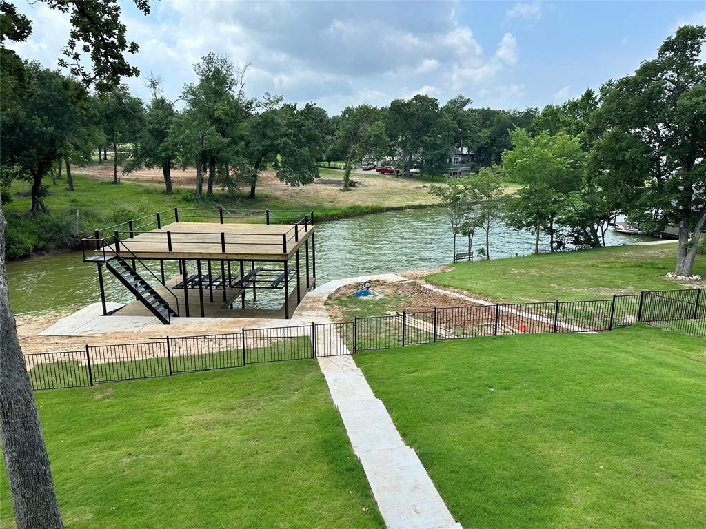 123 Sweetwater Trail