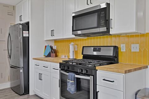 Tiny photo for 429 Melrose Drive, Richardson, TX 75080 (MLS # 21208137)