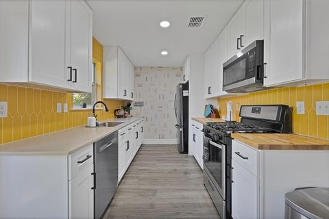 Tiny photo for 429 Melrose Drive, Richardson, TX 75080 (MLS # 21208137)