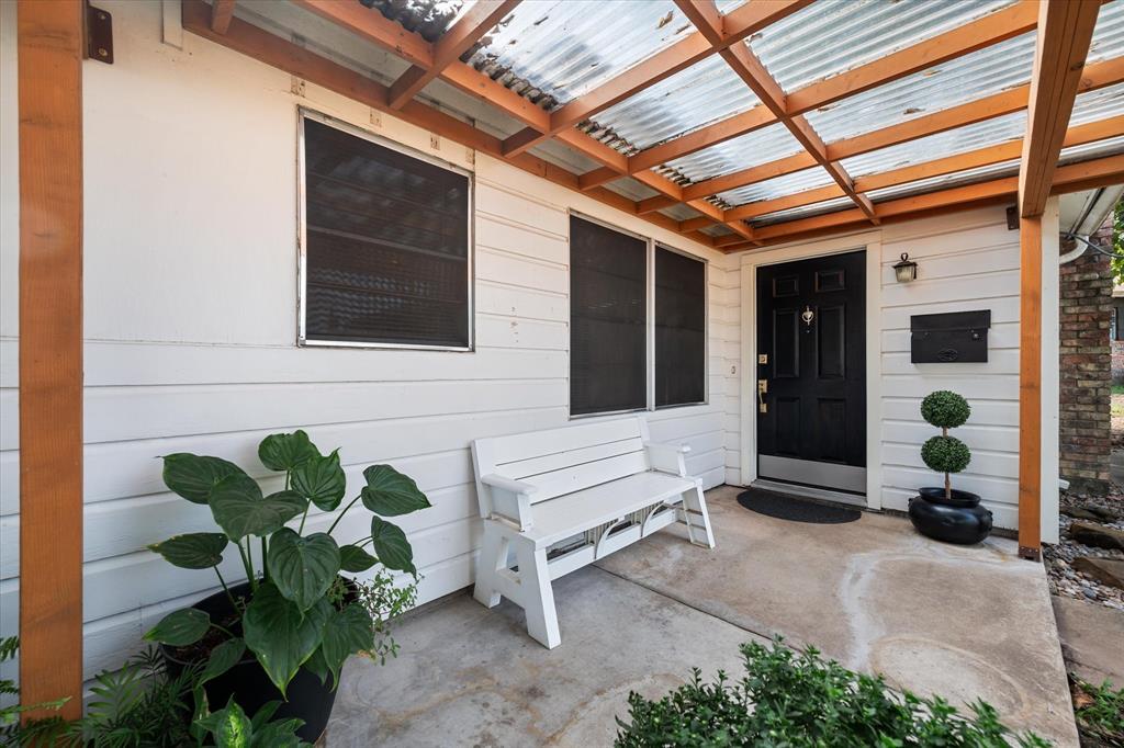 2548 Wood Valley Place