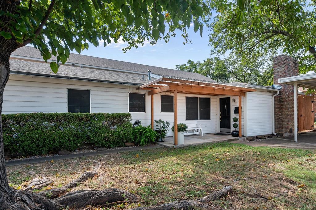 2548 Wood Valley Place