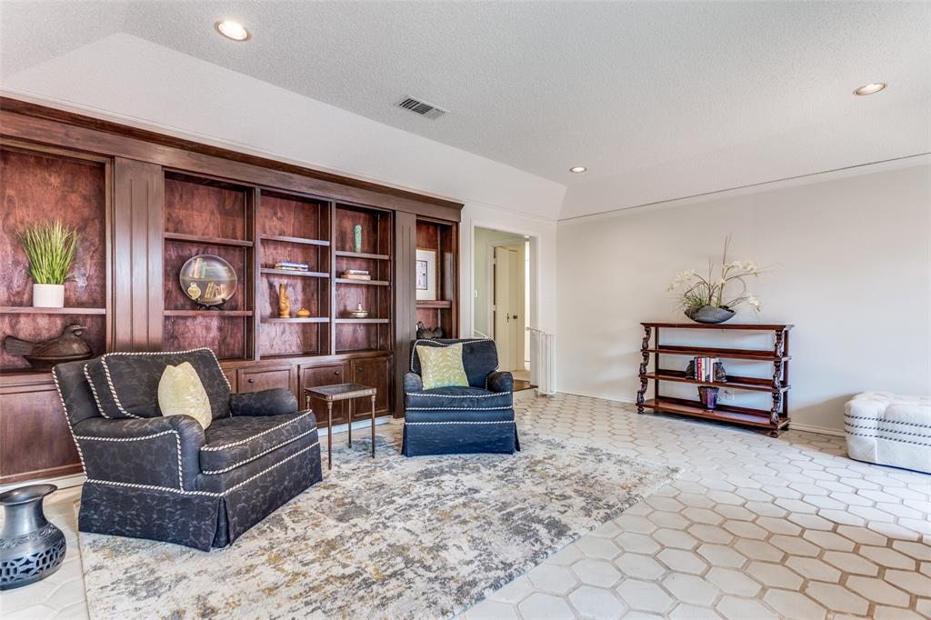 Indian Crk #2 Condo - Residential