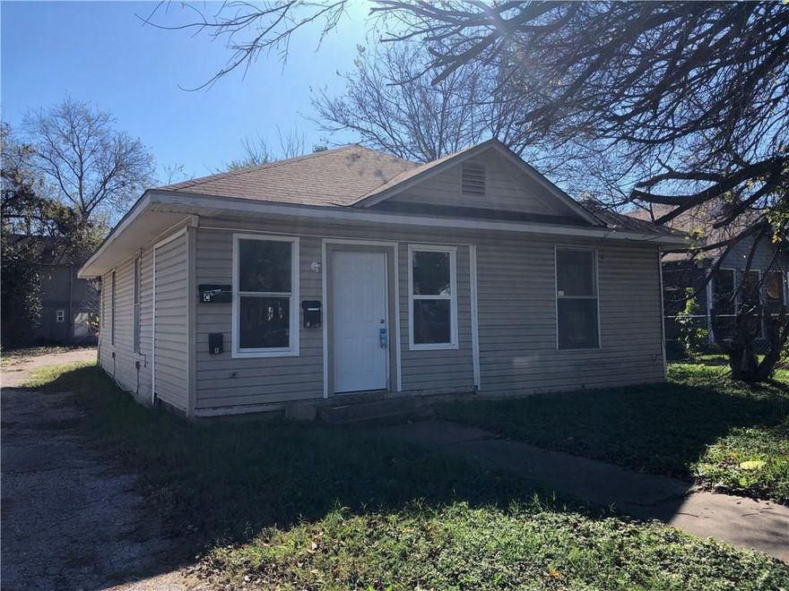 Check out this multi-property Lasker Avenue Investment Package. 2604 Lasker Avenue Unit A is a 3BR / 1BA, 1,090 SF. 2604 Lasker Avenue Unit B is a 1BR / 1BA, 660 Sf. 2604 Lasker Avenue Unit C is a 1BR / 1BA, 660 SF. Tenant lease details upon request. This property can be sold as a one-off or grouped with other properties as an investment package. For further details, please ask.