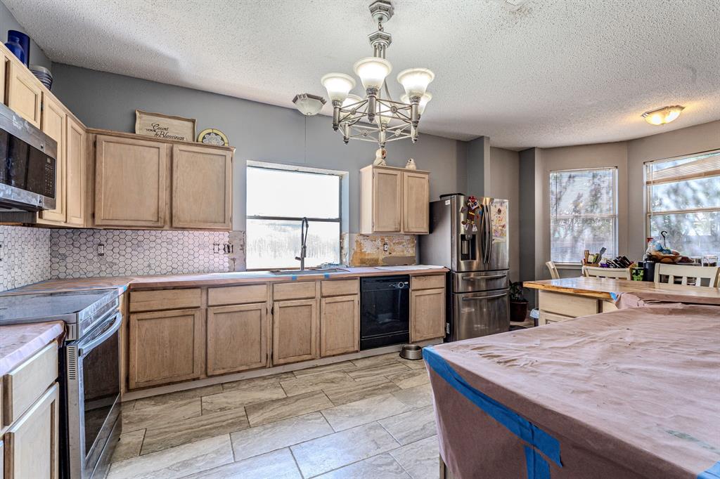 6200 Woolwich Drive